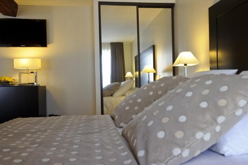 Hotel Burgevin Sully-sur-Loire Bagian luar foto